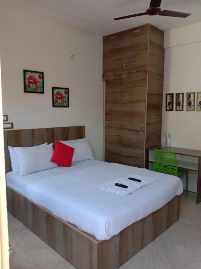 Bed and Breakfast Sk Residency Bangalore Exterior foto